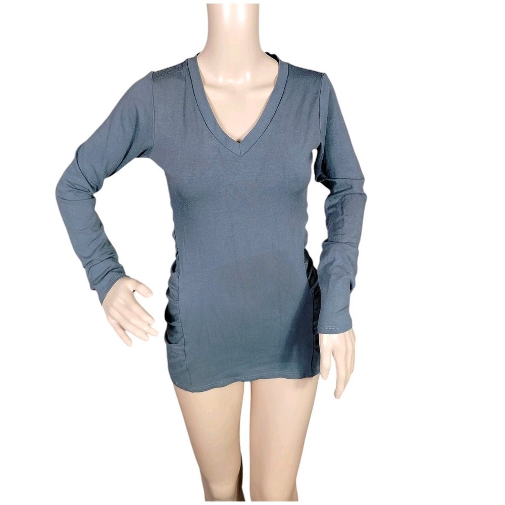Grace Top Woman's XS Gray Minimalist‎ Ruffles V Neck Short Sleeves Classiccore
